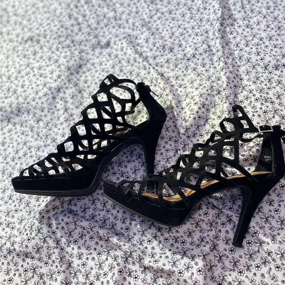 Report shoes size 8